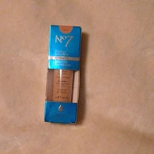 No7 Protect & Perfect All in one foundation